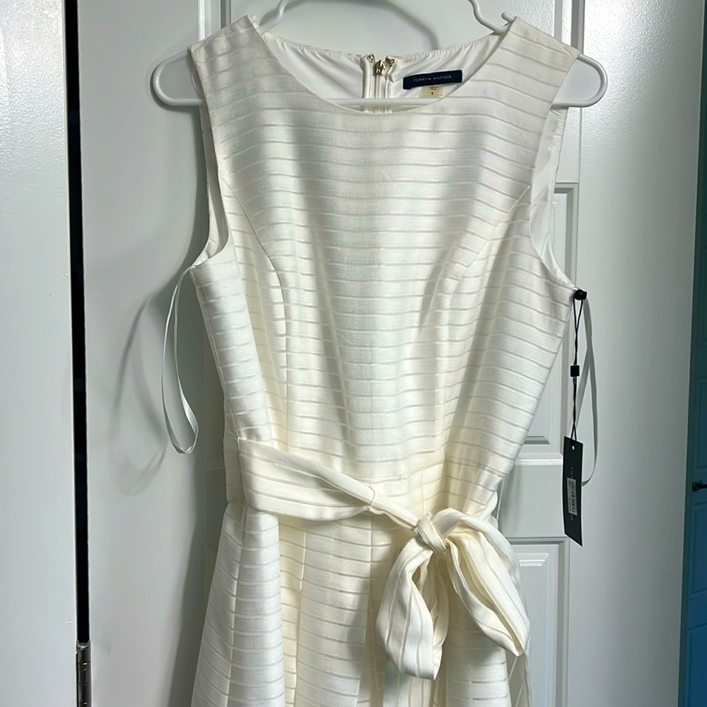NWT Tommy Hilfiger Dress, Size 8.